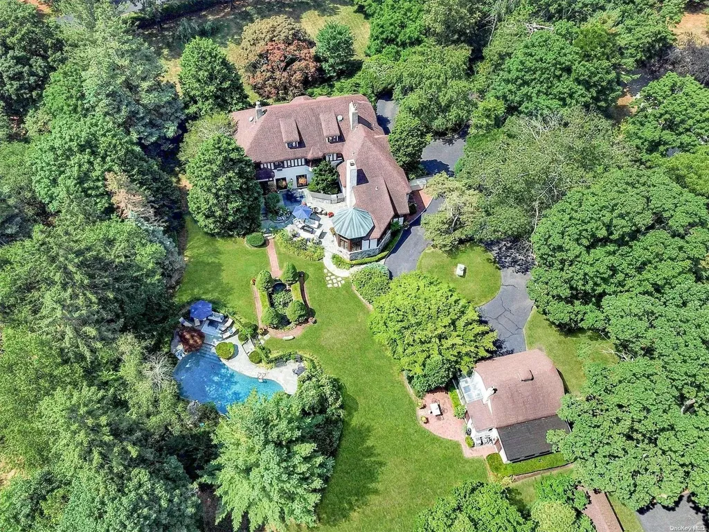 17 Garner Lane Bay Shore NY 11706