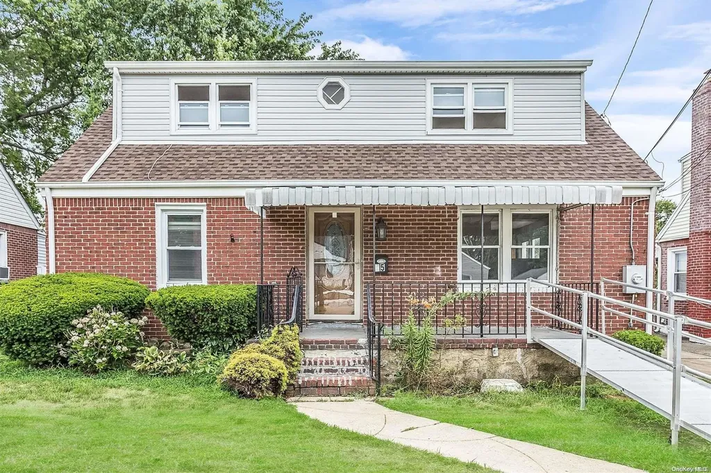 65 Ludlam Avenue Elmont NY 11003
