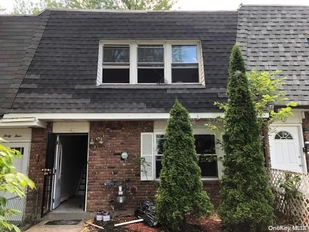 42 Patio Road Middletown NY 10941