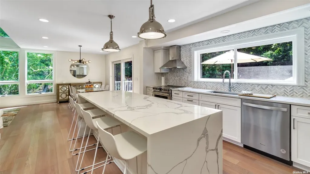 4 Scrimshaw Drive Southampton NY 11968