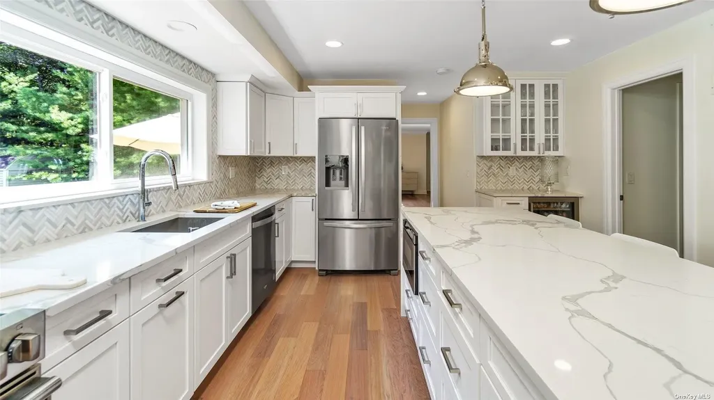 4 Scrimshaw Drive Southampton NY 11968
