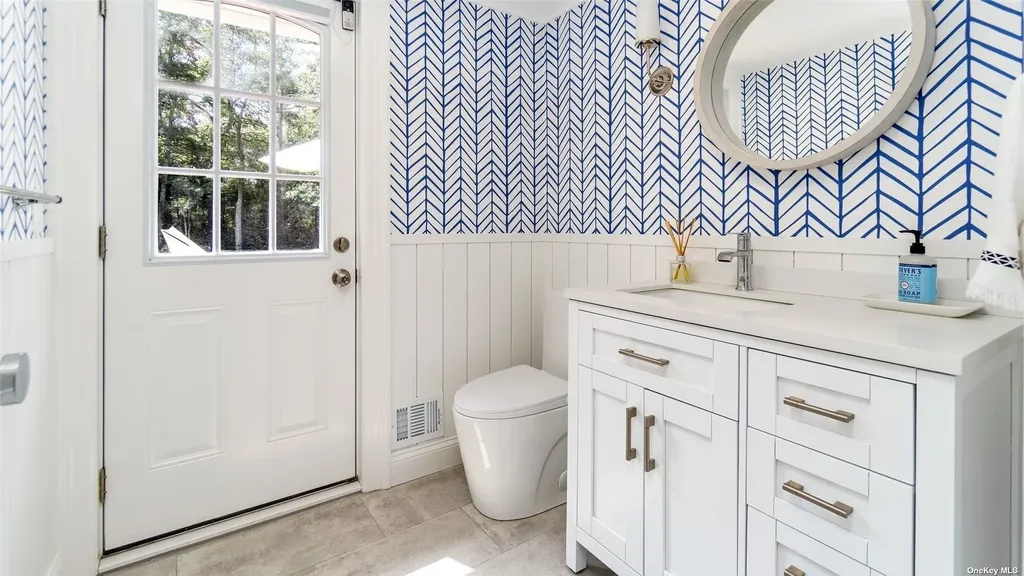 4 Scrimshaw Drive Southampton NY 11968