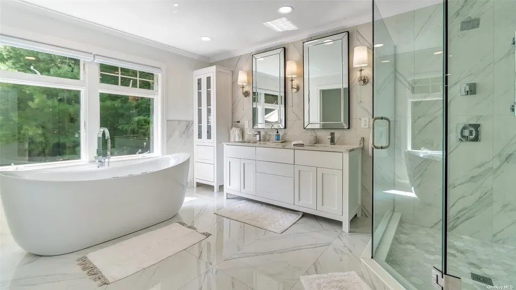 4 Scrimshaw Drive Southampton NY 11968