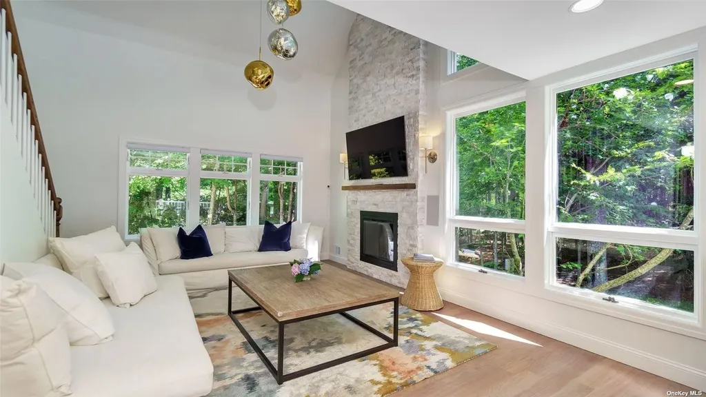 4 Scrimshaw Drive Southampton NY 11968