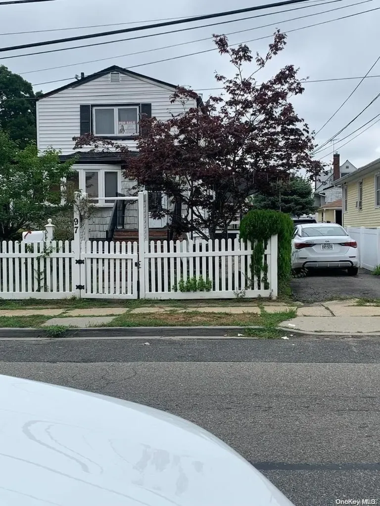 97 Hunter Avenue Valley Stream NY 11580
