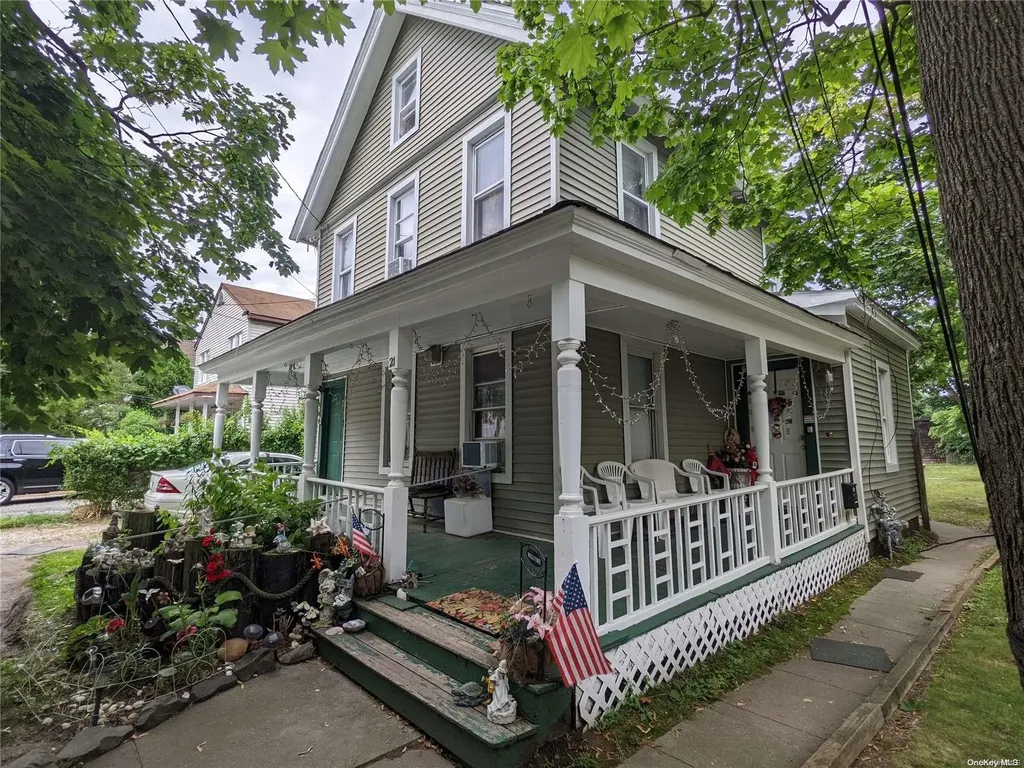21 2nd Avenue Bay Shore NY 11706