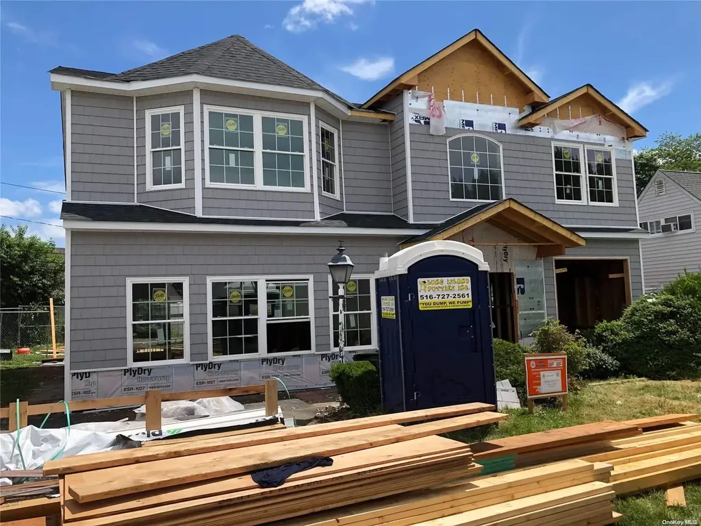 49 Sheep Lane Levittown NY 11756