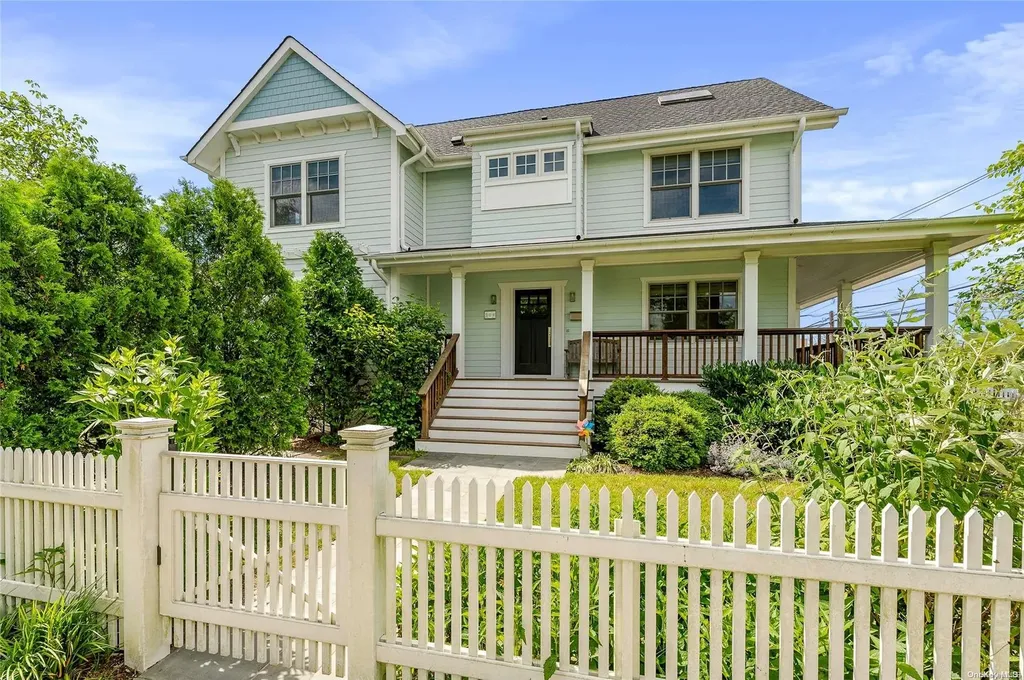 504 E Walnut Street Long Beach NY 11561