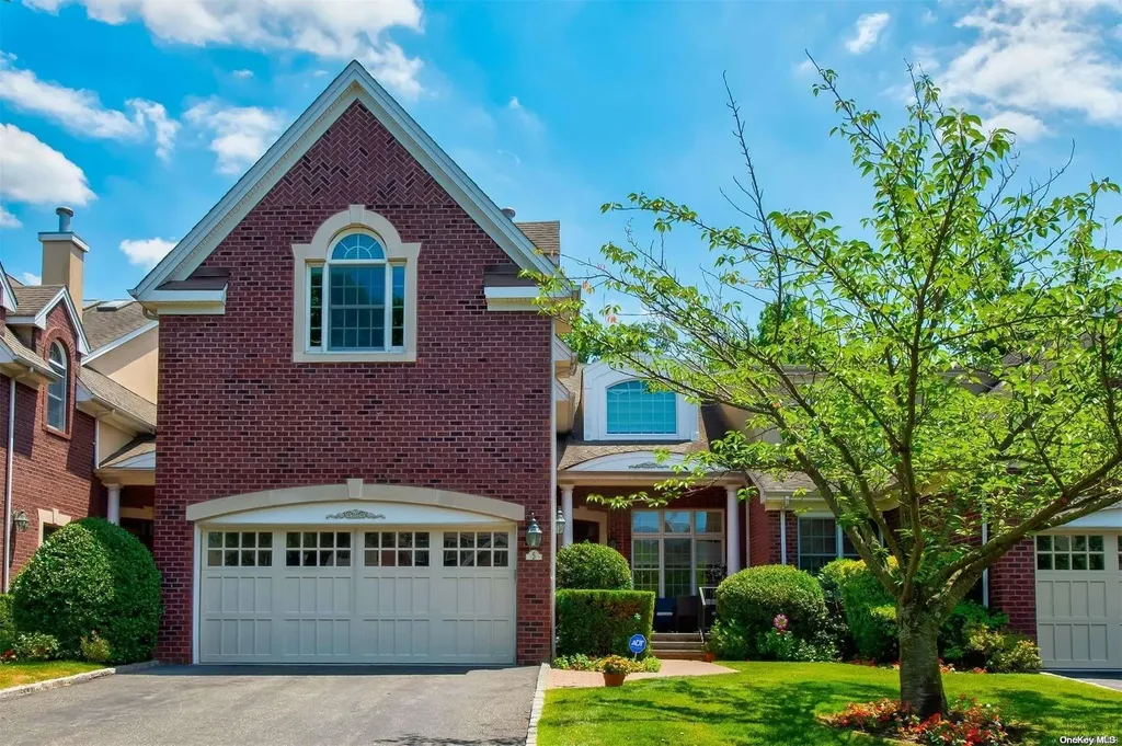 5 Lancaster Court Manhasset NY 11030