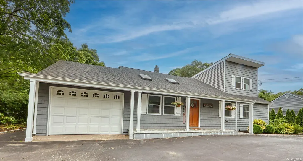 152 Brooksite Drive Smithtown NY 11787