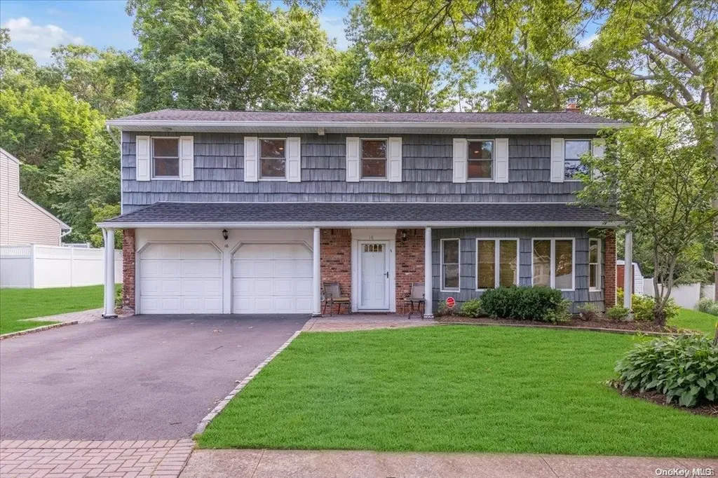 16 Fox Lane Dix Hills NY 11746