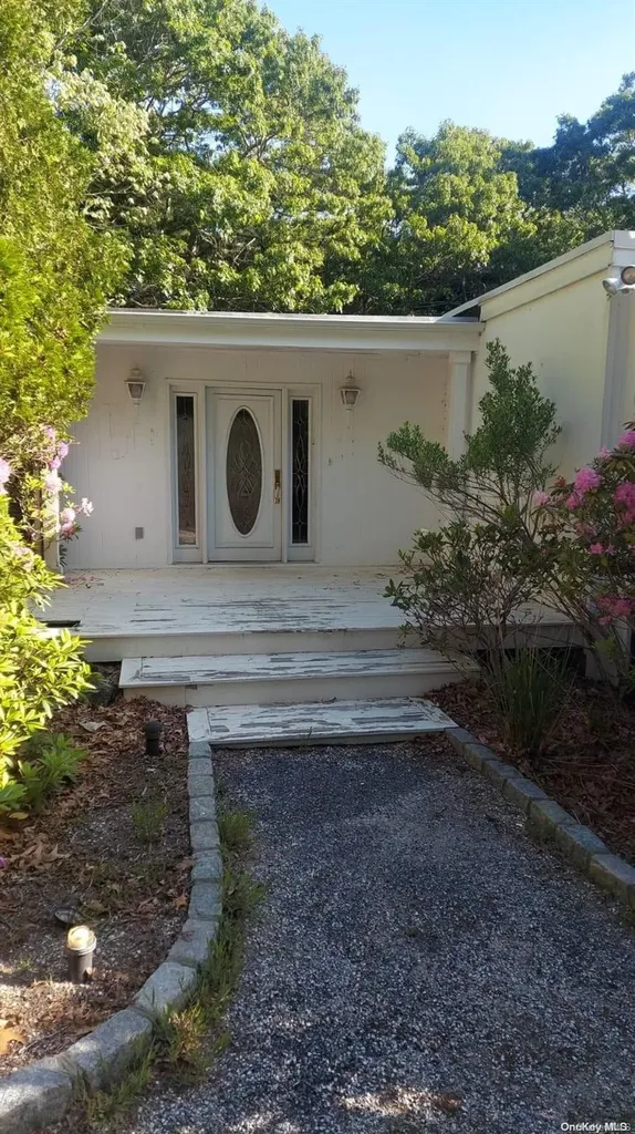 14 Oak Hill Lane East Hampton NY 11937
