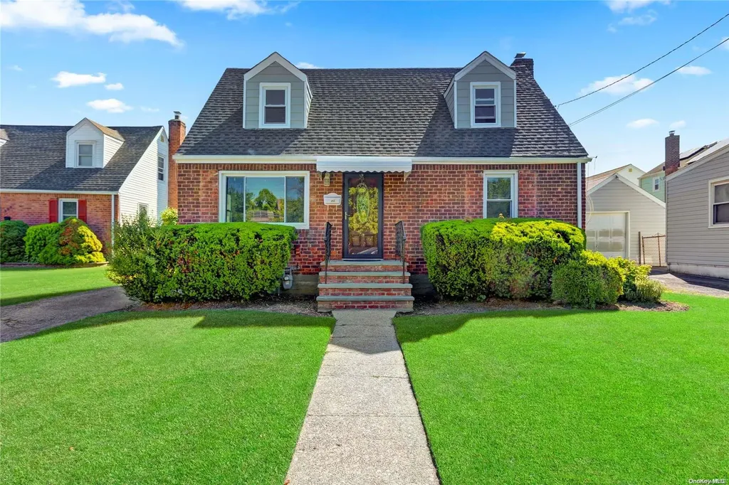 352 Herricks Road Mineola NY 11501