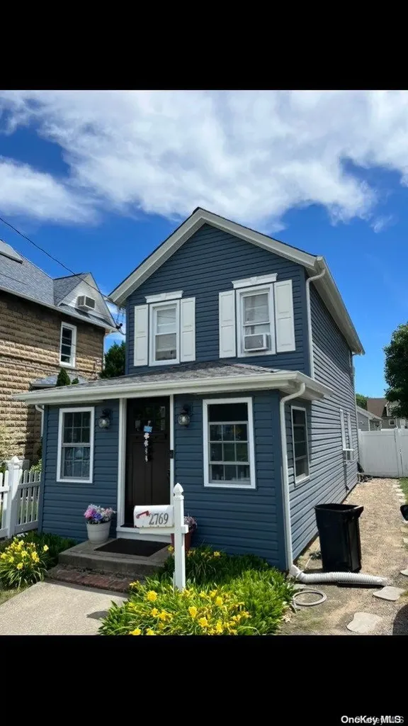 2769 Park Avenue Baldwin NY 11510