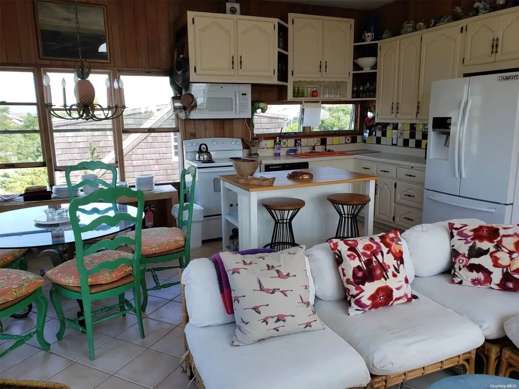 863 Evergreen Walk Ocean Beach NY 11770