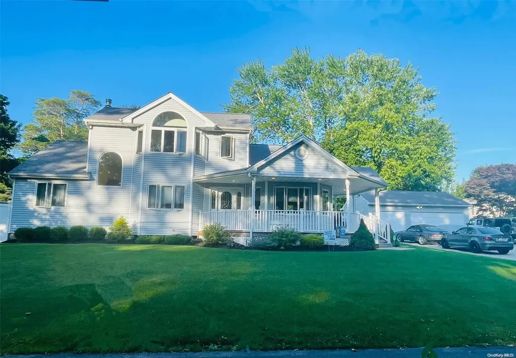 49 Palm Road Rocky Point NY 11778