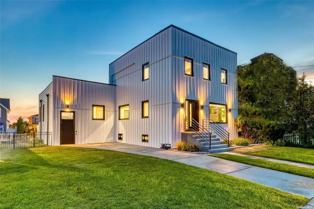 3398 Park Avenue Oceanside NY 11572