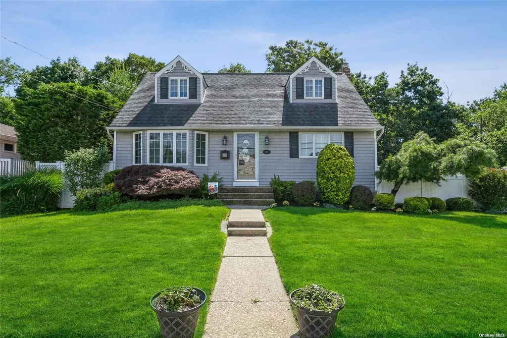 5 Bergen Drive Deer Park NY 11729