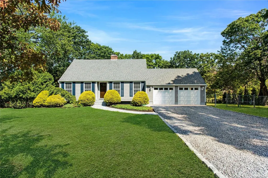 380 Deer Drive Mattituck NY 11952