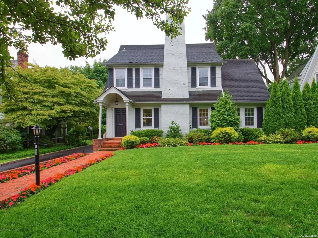 100 Webster Avenue Manhasset NY 11030