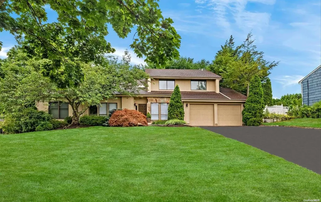 89 Annandale Road Commack NY 11725