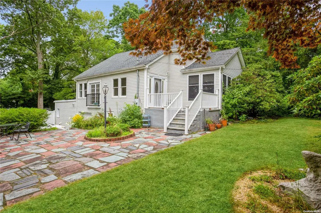 59 Brook Drive Stony Brook NY 11790