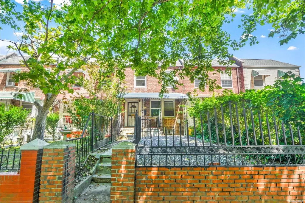 1157 Grenada Place Bronx NY 10466