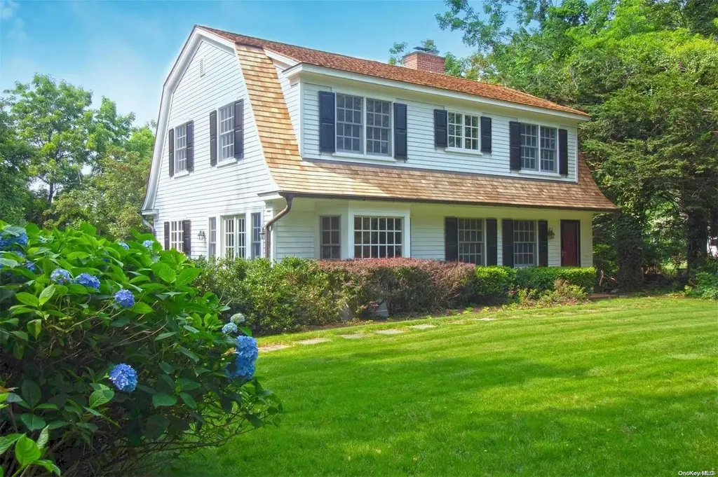 152 Old Field Road Setauket NY 11733
