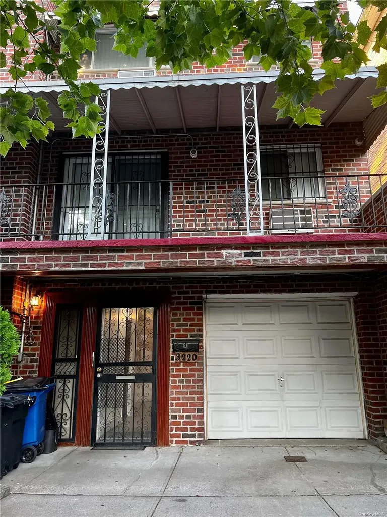 3220 Colden Avenue Bronx NY 10469