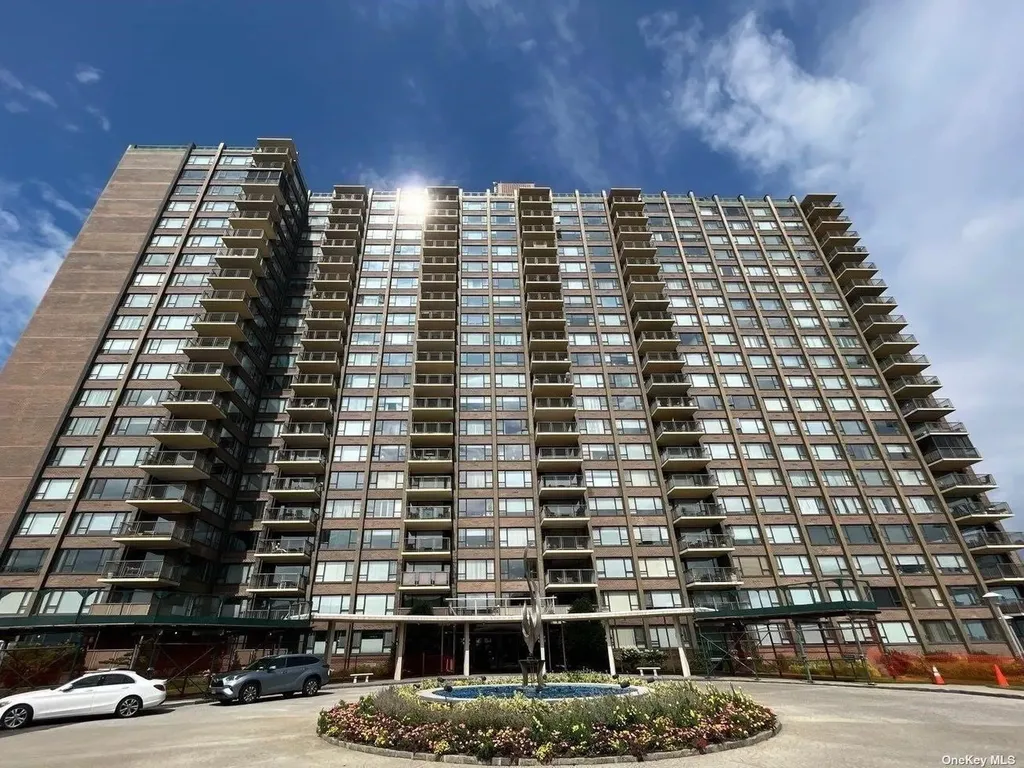 166-25 Powells Cove Boulevard Beechhurst NY 11357