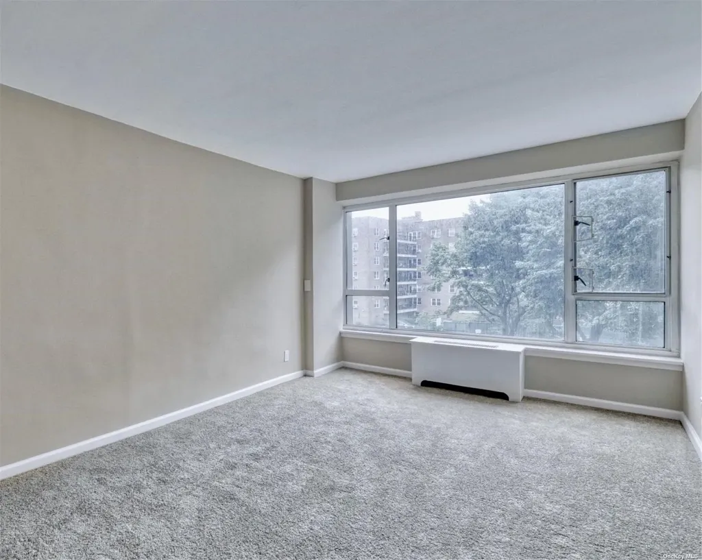 166-25 Powells Cove Boulevard Beechhurst NY 11357