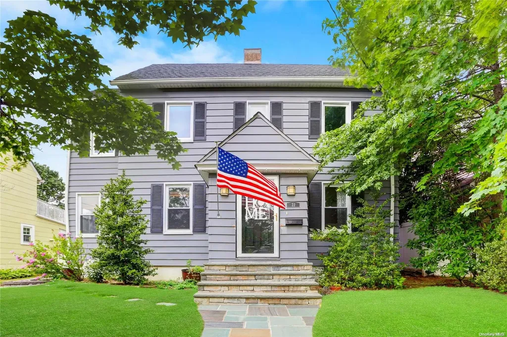 22 Hampton Road Lynbrook NY 11563