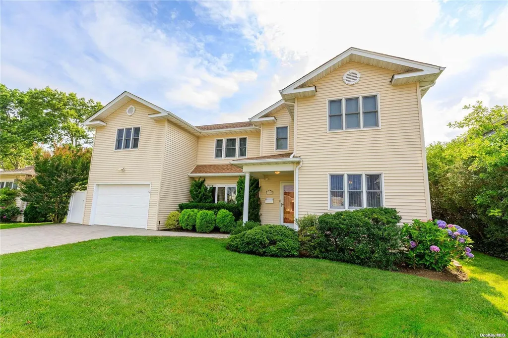 1282 Pleasant Road Wantagh NY 11793