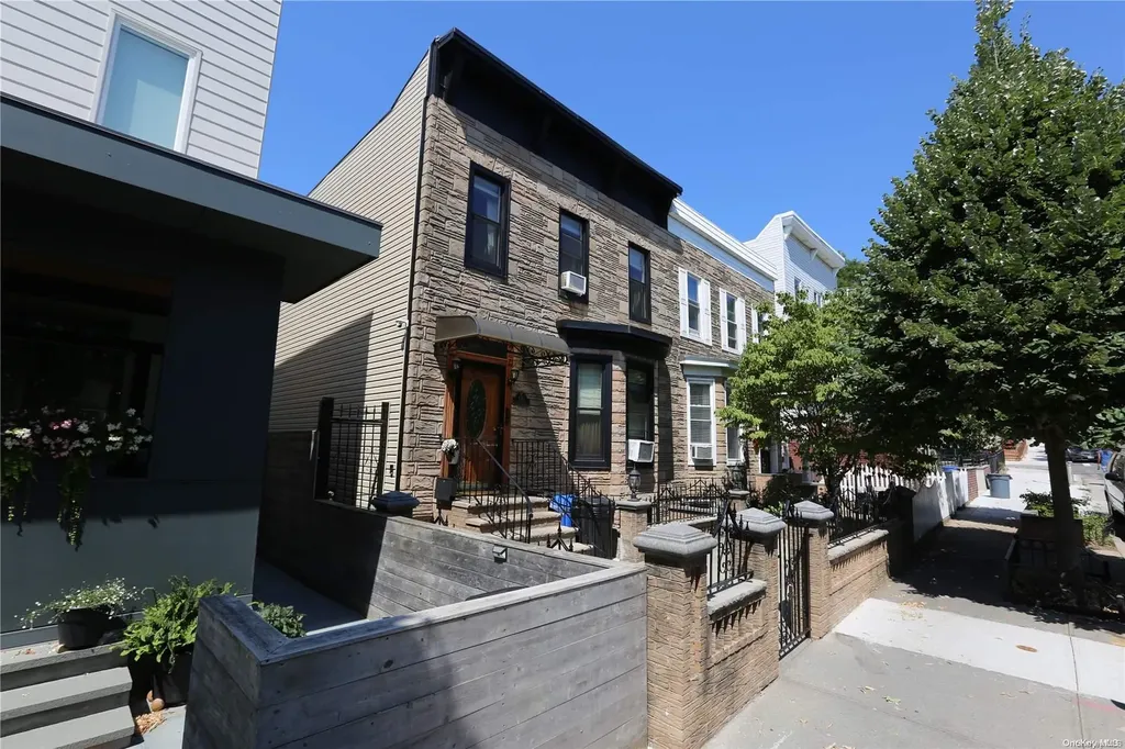 636 20th Street Brooklyn NY 11218