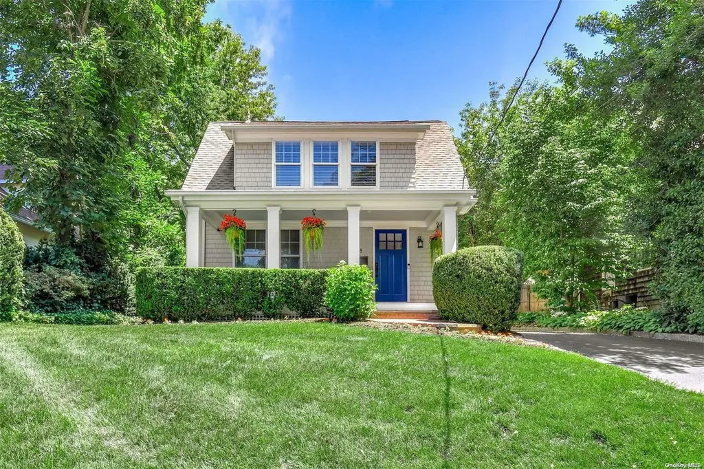 68 Irwin Place Huntington NY 11743