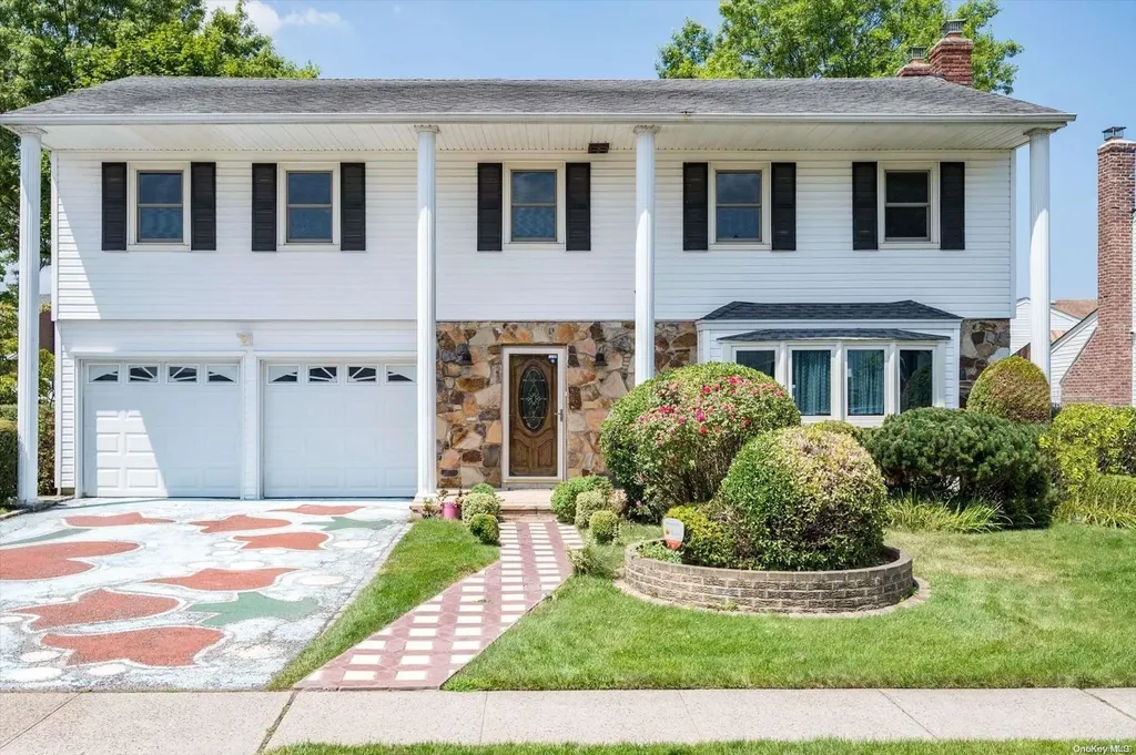 25 Cary Road New Hyde Park NY 11040