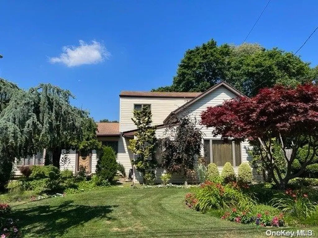 2694 Central Avenue Baldwin NY 11510