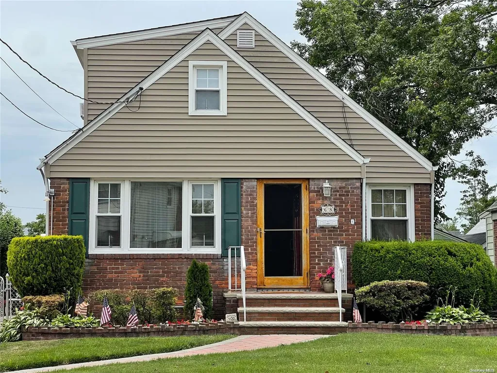 68 Clarendon Drive Valley Stream NY 11580