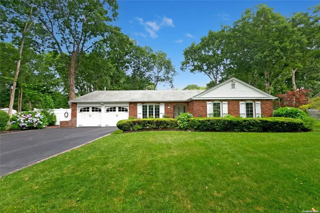 54 Granada Circle Mount Sinai NY 11766