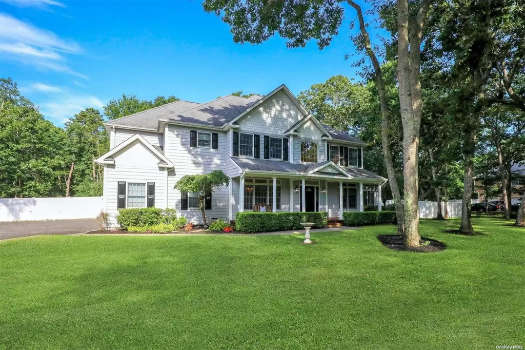 118 Gerard Road Yaphank NY 11980