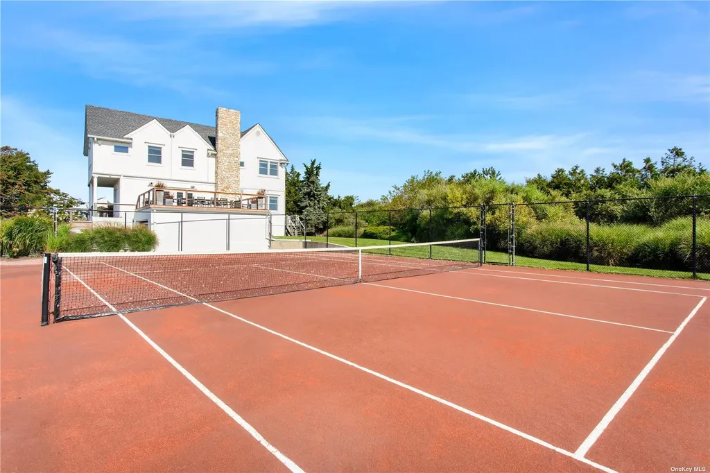 157 Dune Road Quogue NY 11959