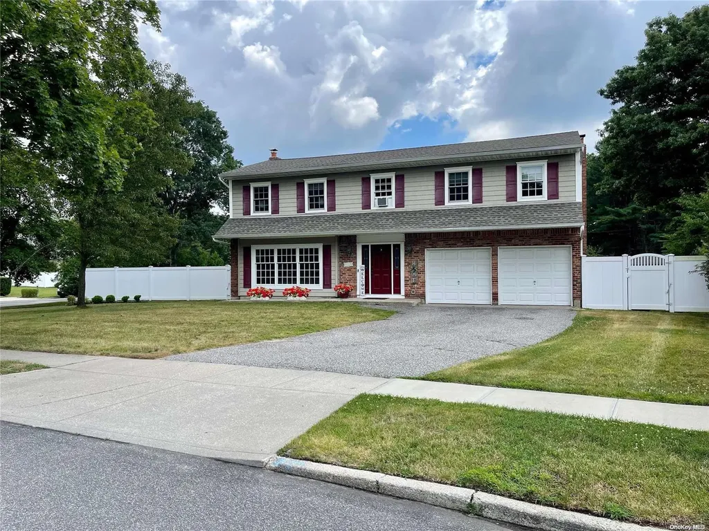 1 Washington Boulevard Smithtown NY 11787