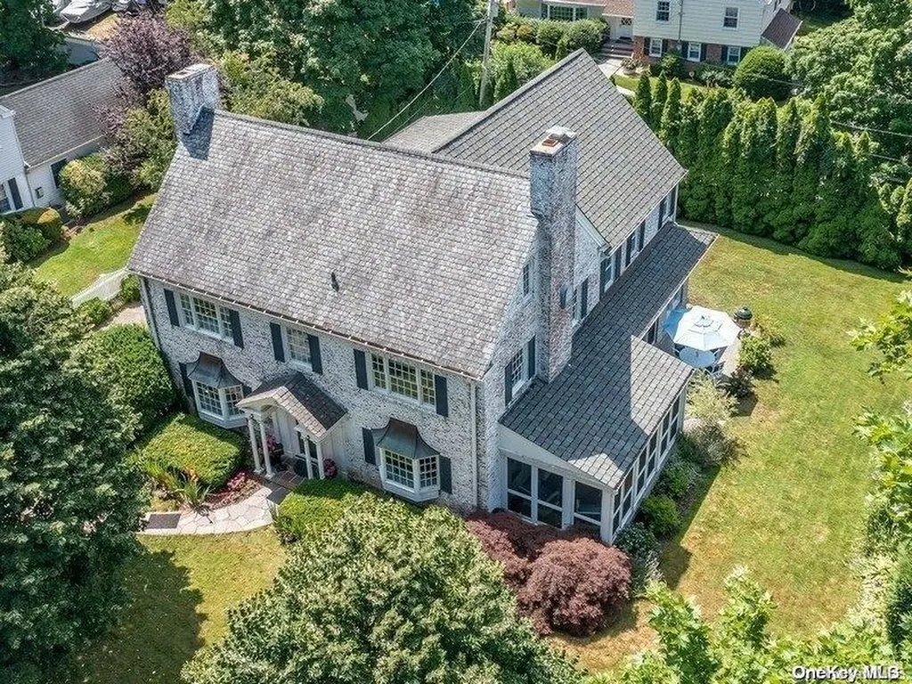 12 Willets Lane Manhasset NY 11030