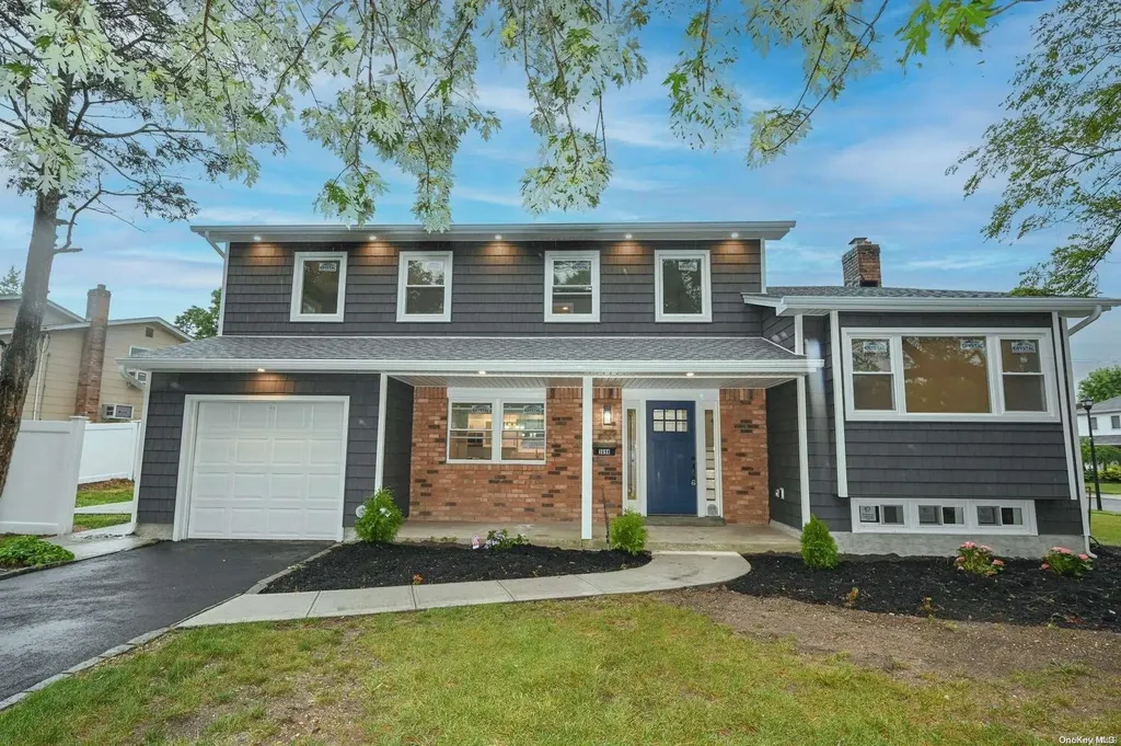 3698 Greentree Drive Wantagh NY 11793