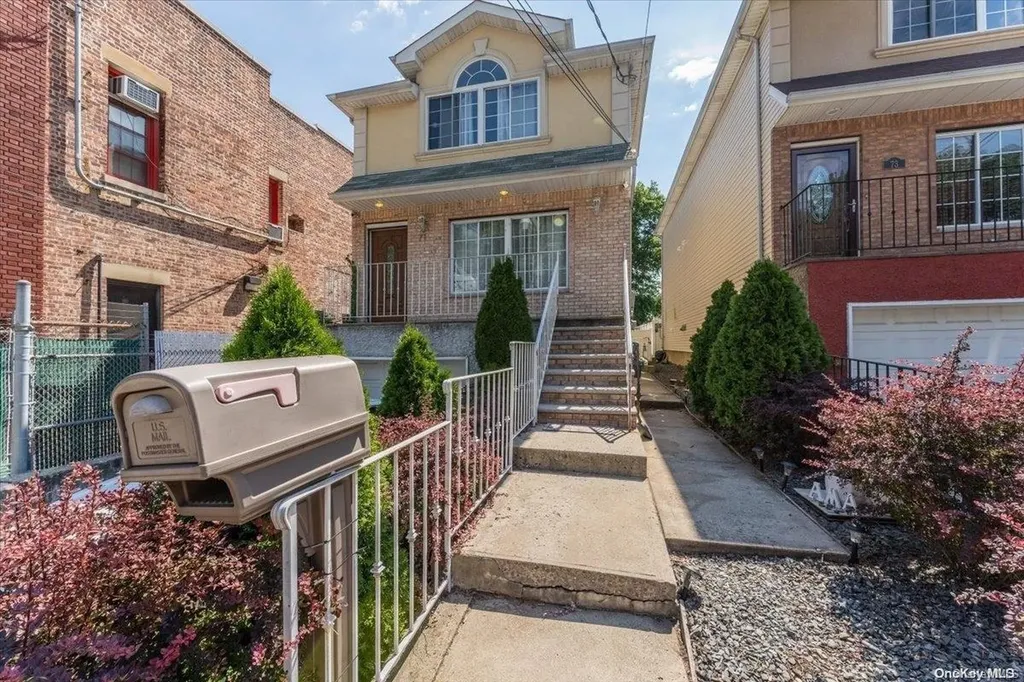 71 Harbor Road Staten Island NY 10303