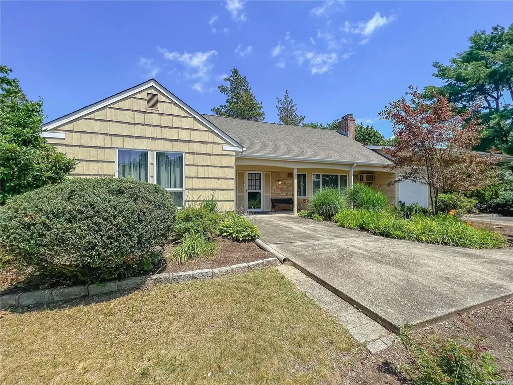 1 Ormont Lane Stony Brook NY 11790