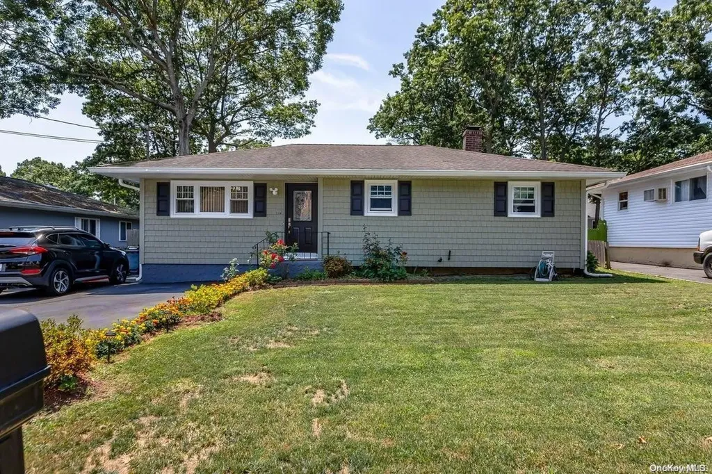 134 Moriches Avenue Mastic NY 11950