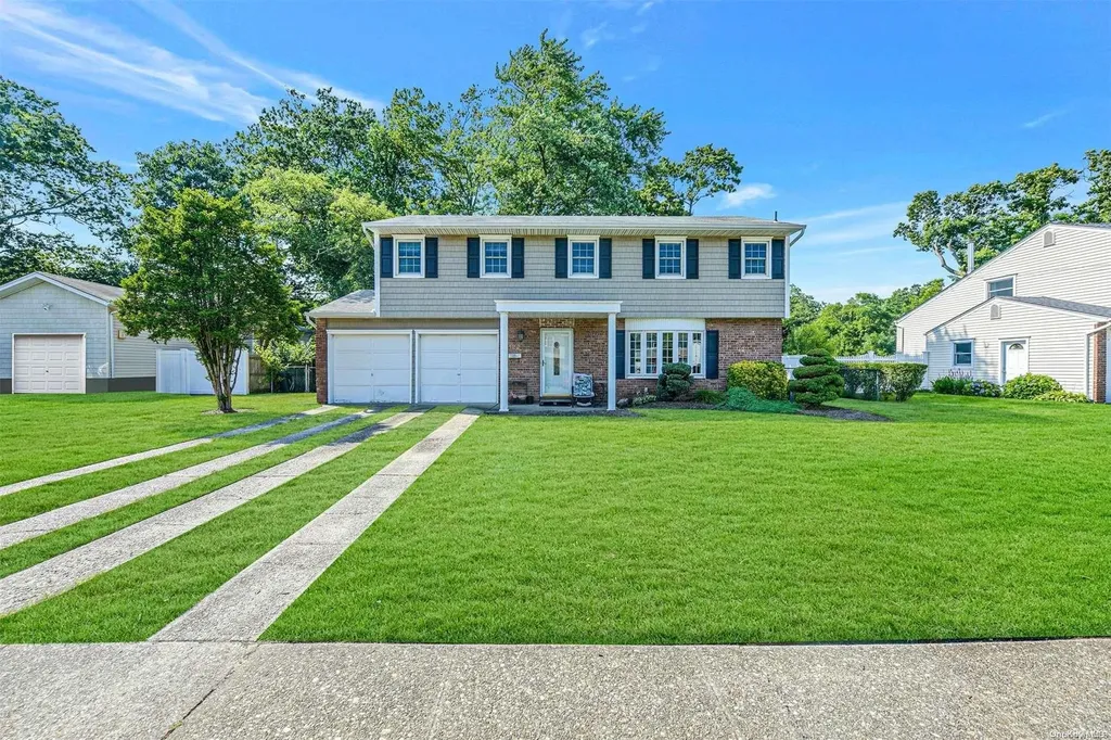 122 Ellensue Drive Deer Park NY 11729