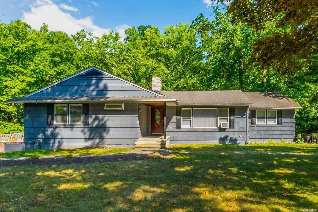 482 S Pascack Road Spring Valley NY 10977