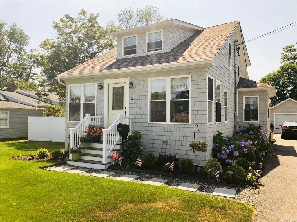 20 Lee Avenue Patchogue NY 11772
